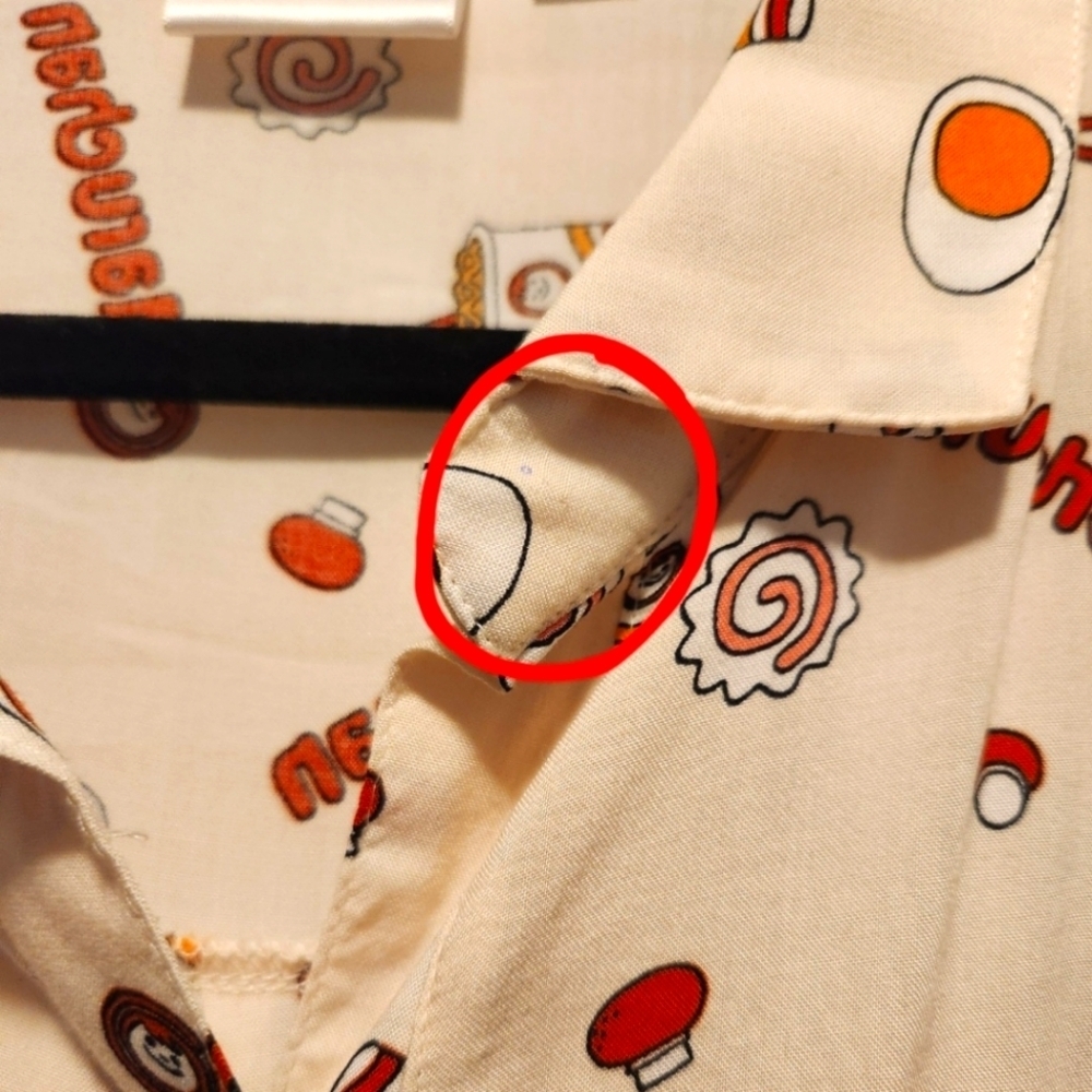 BoxLunch Maruchan Logo Boxy Button Up Tie-Front Woven Short Sleeve Top Size L - Picture 9 of 9